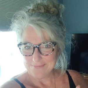 Meet your Posher, Shirl w